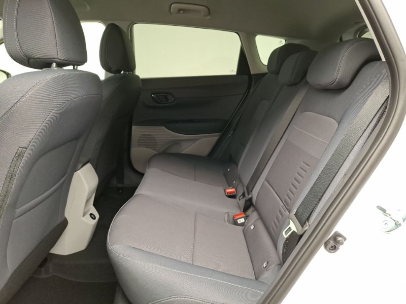 Hyundai Bayon 1.0 Tgdi 90 Tech Line Dct PY26NFG White #6