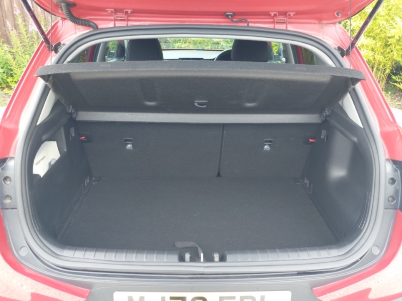 Kia Stonic Maxx Limited Edition 1.0 T-gdi White #18