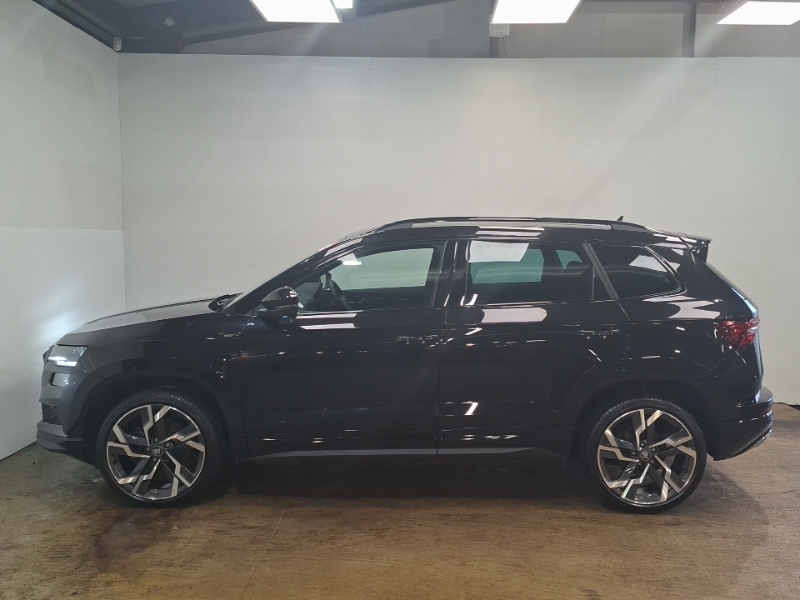 Skoda Karoq 1.5 Tsi Sportline Edition Black #4