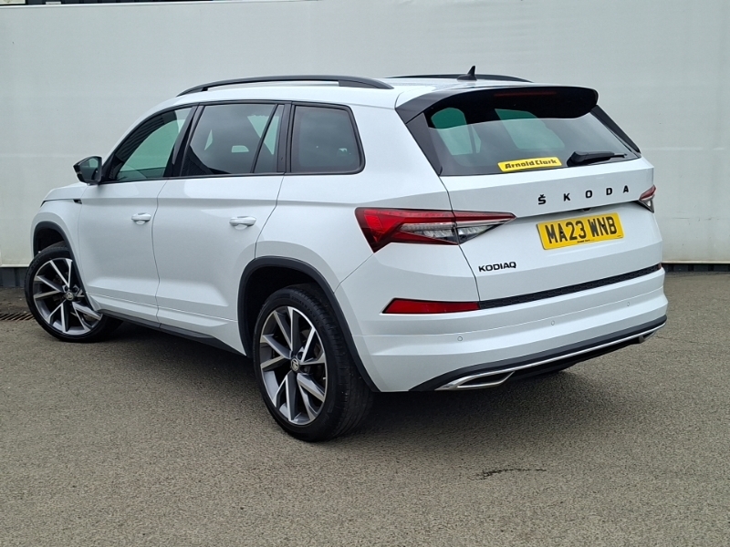 Skoda Kodiaq 1.5 Tsi Sport Line Dsg 7 Seat White #2