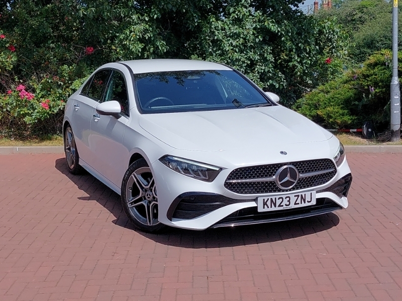 Mercedes-Benz A Class A180 Amg Line Executive White