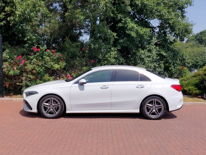 Mercedes-Benz A Class A180 Amg Line Executive White #4
