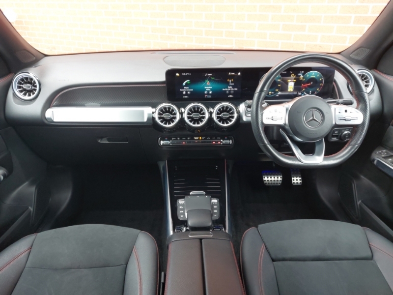 Mercedes-Benz GLB Class Glb 200 Amg Line Executive 7G-tronic Red #3
