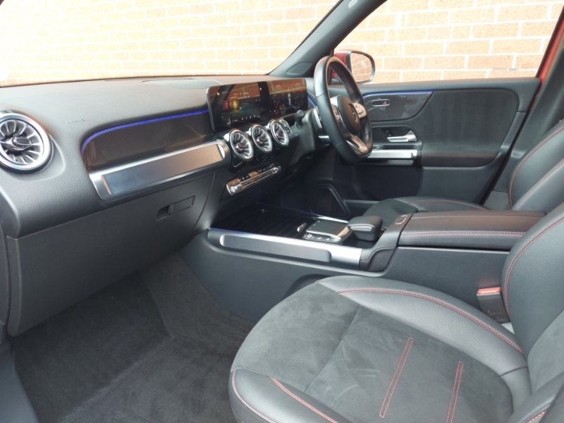 Mercedes-Benz GLB Class Glb 200 Amg Line Executive 7G-tronic Red #5