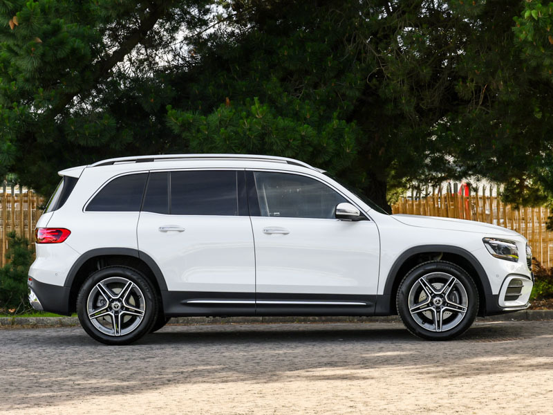 Mercedes-Benz GLB Class Glb 200 Amg Line Executive 7G-tronic White #4