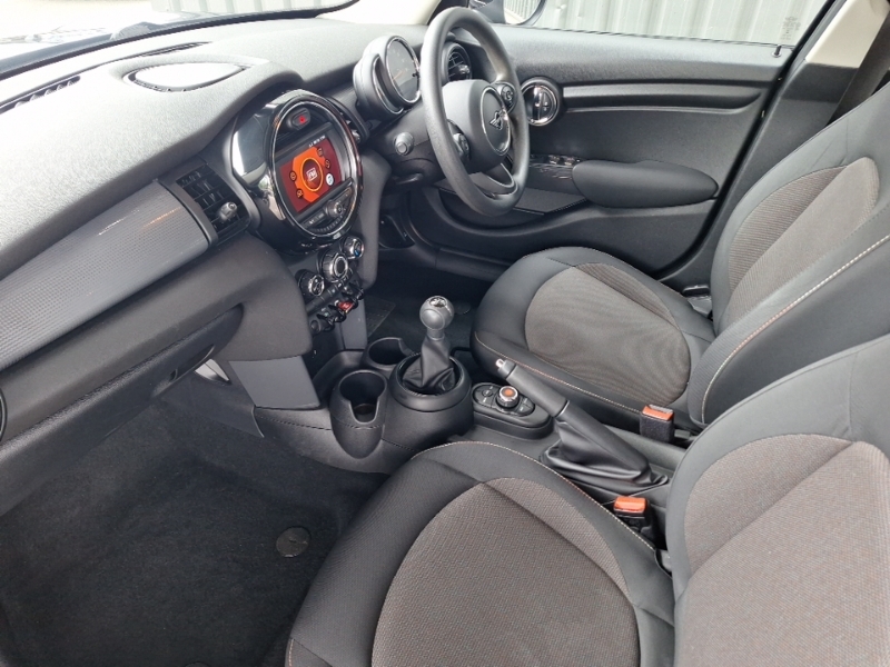 Mini Hatch 1.5 Cooper II SF19YVO Black #5