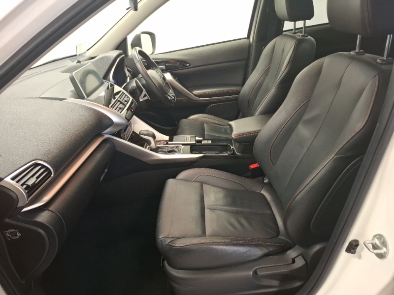 Mitsubishi Eclipse Cross 1.5 4 Cvt 4Wd DV68NPY White #5