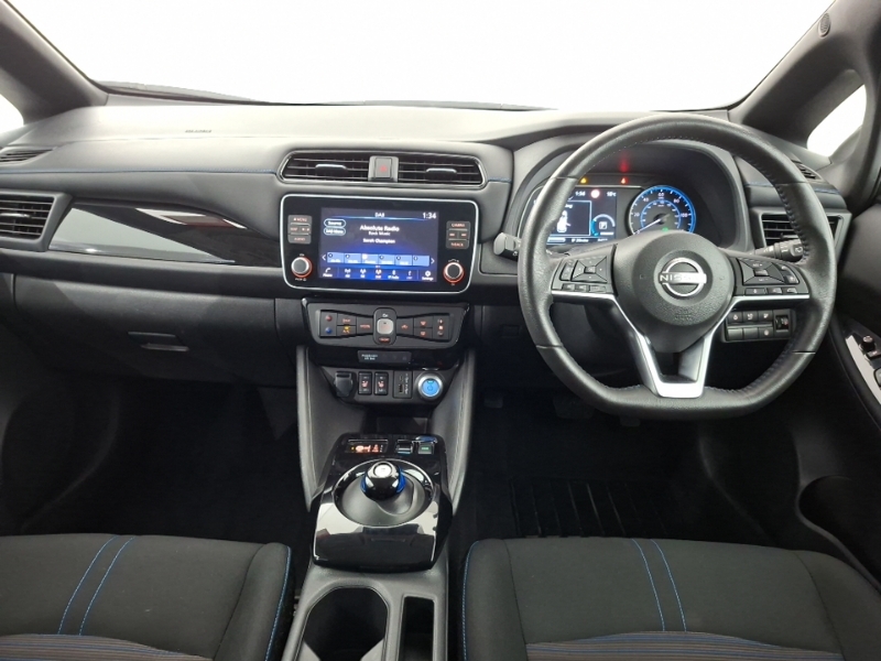Nissan Leaf 110Kw N-connecta 39Kwh Grey #3