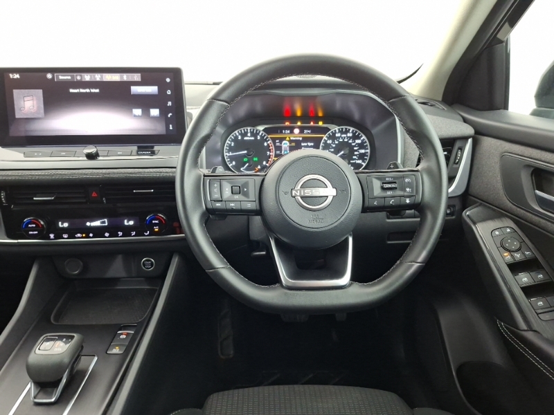 Nissan Qashqai N-connecta Black #8