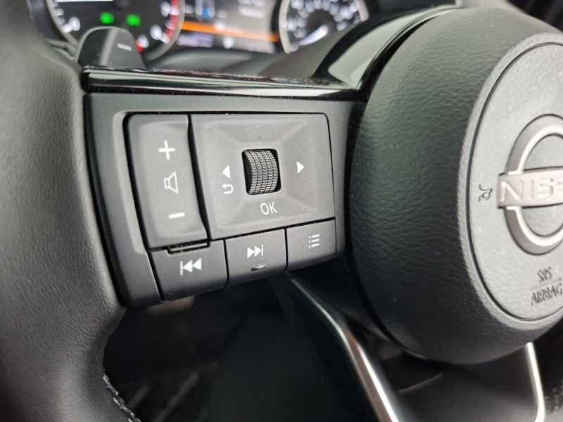 Nissan Qashqai N-connecta Black #12