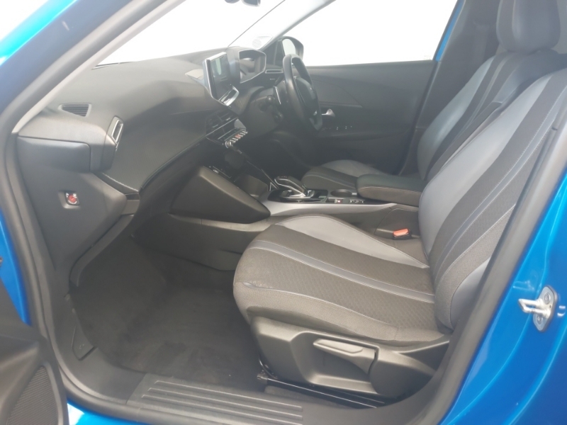 Peugeot 2008 1.2 Puretech 130 Allure Premium Eat8 Blue #5