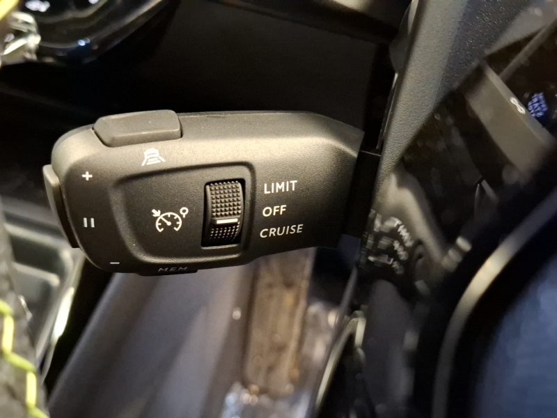 Peugeot 2008 1.2 Puretech Allure Suv Eat Grey #16