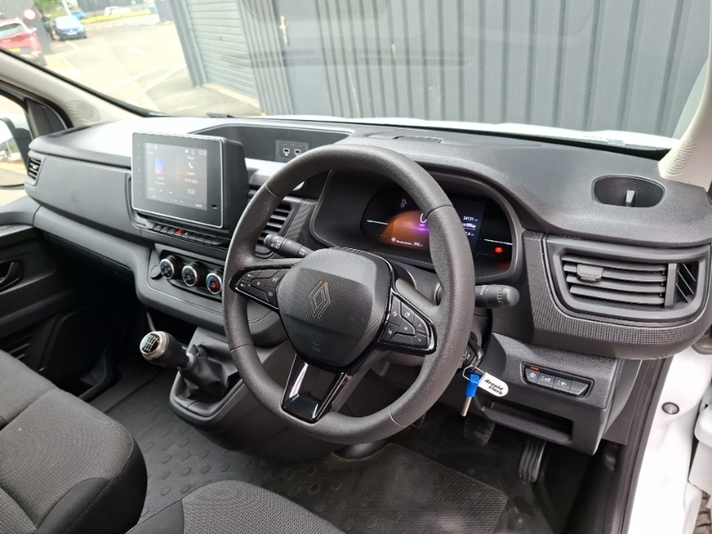 Renault Trafic Ll30 Blue Dci 130 Advance Safety Van White #3