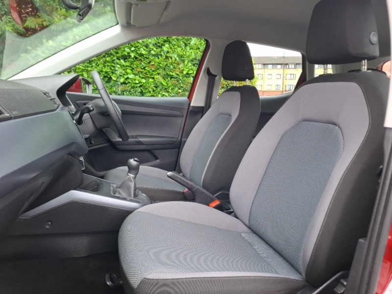 Seat Arona 1.0 Tsi Se Technology Red #5