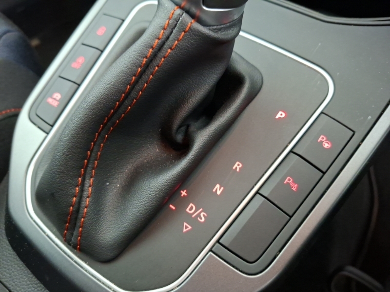 Seat Arona 1.0 Tsi Fr Suv 115 Ps Black #16