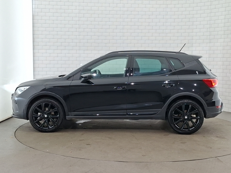 Seat Arona 1.0 Tsi 115 Fr Black Edition Dsg Black #4