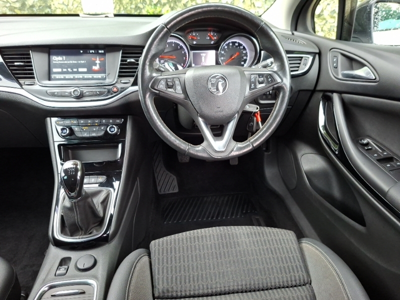 Vauxhall Astra 1.2 Turbo Business Edition Nav Sports Tourer P Silver #8