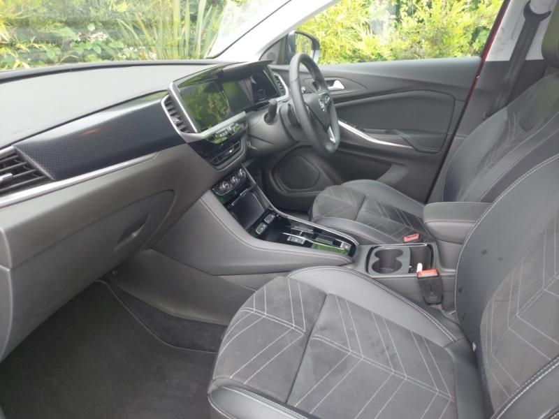 Vauxhall Grandland 1.2 Hybrid 136 Ultimate E-dct6 Red #5