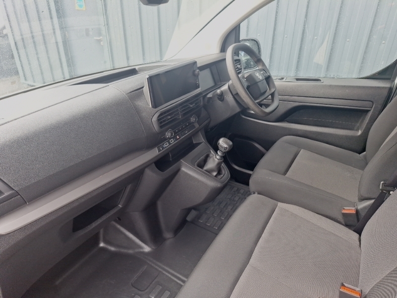 Vauxhall Vivaro 1.5 Turbo D 120 Prime H1 Van White #5