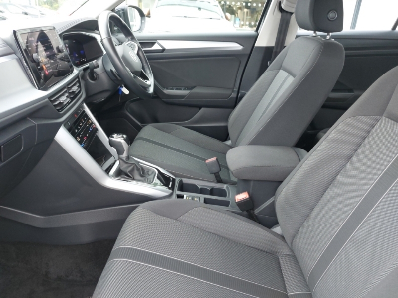 Volkswagen T-Roc 1.5 Tsi Life Dsg Black #5