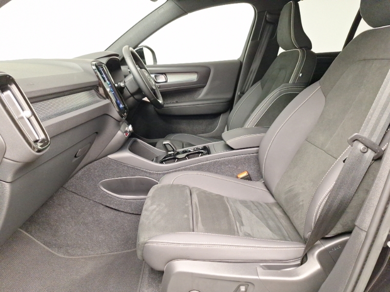 Volvo XC40 2.0 B4p Ultimate Dark Black #5