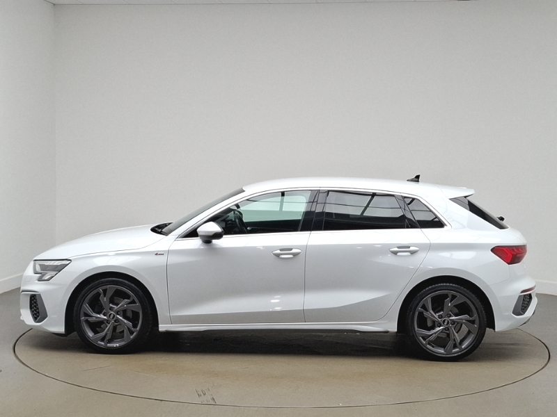 Audi A3 30 Tfsi S Line S Tronic White #4