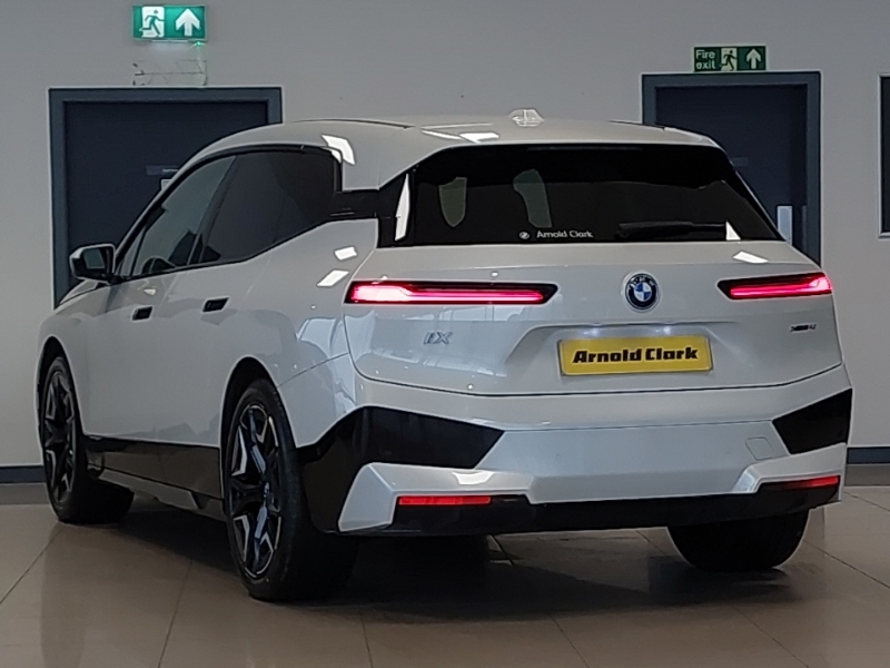 BMW iX 240Kw Xdrive40 M Sport 76.6Kwh White #2