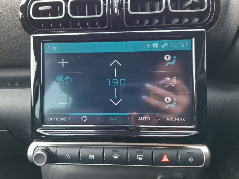 Citroen C3 Aircross 1.2 Puretech 110 Shine Red #15