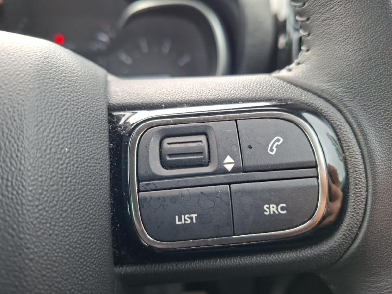 Citroen C3 Aircross 1.2 Puretech 110 Shine Red #13