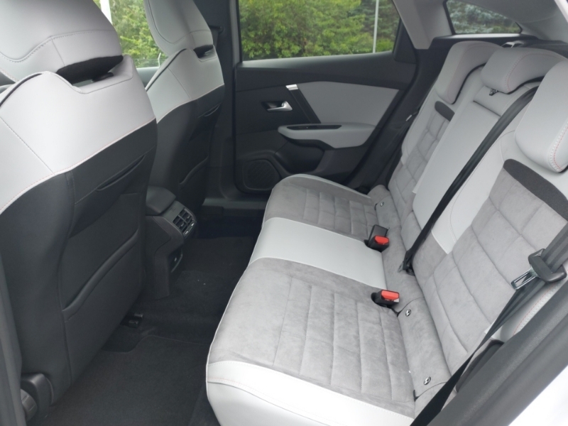 Citroen C4 1.2 Hybrid 136 Max SK26FAU White #6