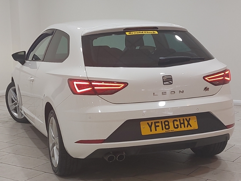 Seat Leon 1.4 Ecotsi 150 Fr Technology Dsg White #2