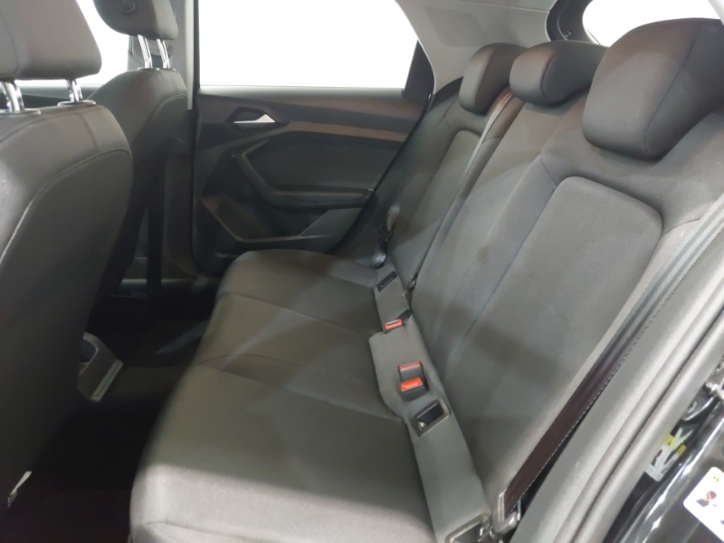 Audi A1 25 Tfsi Technik ST23OHE Black #6