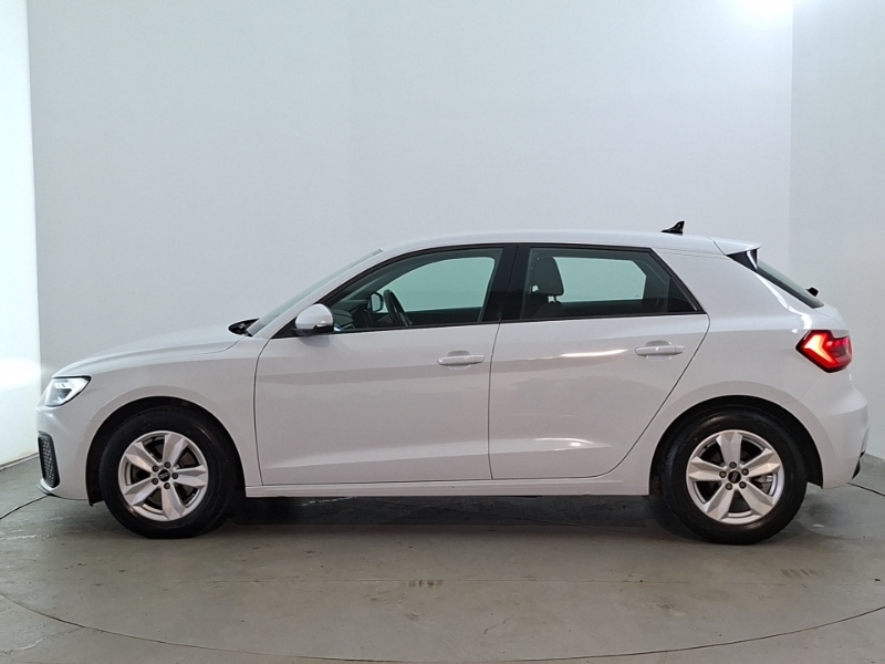 Audi A1 30 Tfsi 110 Technik S Tronic White #4