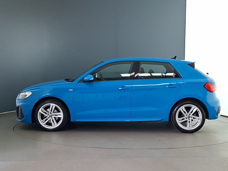 Audi A1 30 Tfsi S Line CE20YAH Blue #4