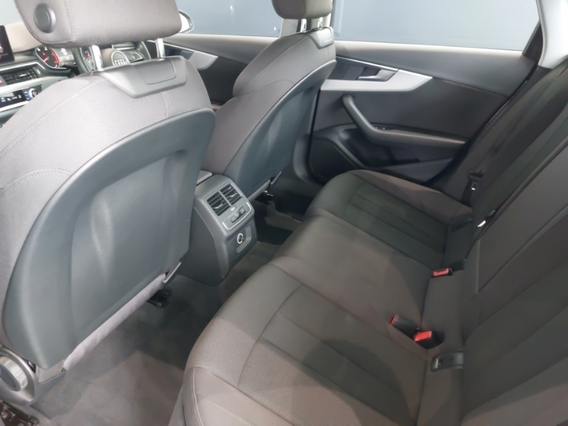 Audi A4 2.0 Tdi 190 Quattro S Line S Tronic White #6