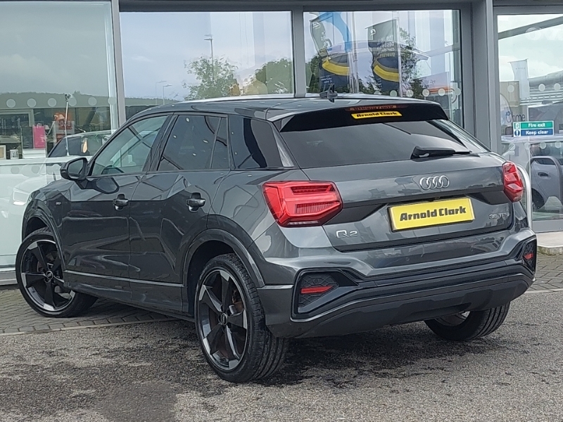 Audi Q2 35 Tfsi Black Edition S Tronic Grey #2