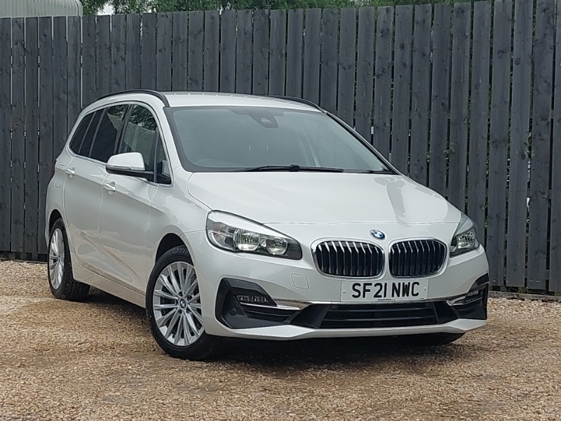 BMW 2 Series 220D Xdrive Luxury Step White