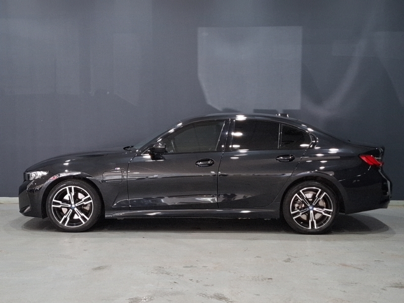 BMW 3 Series 330E M Sport Step Black #4