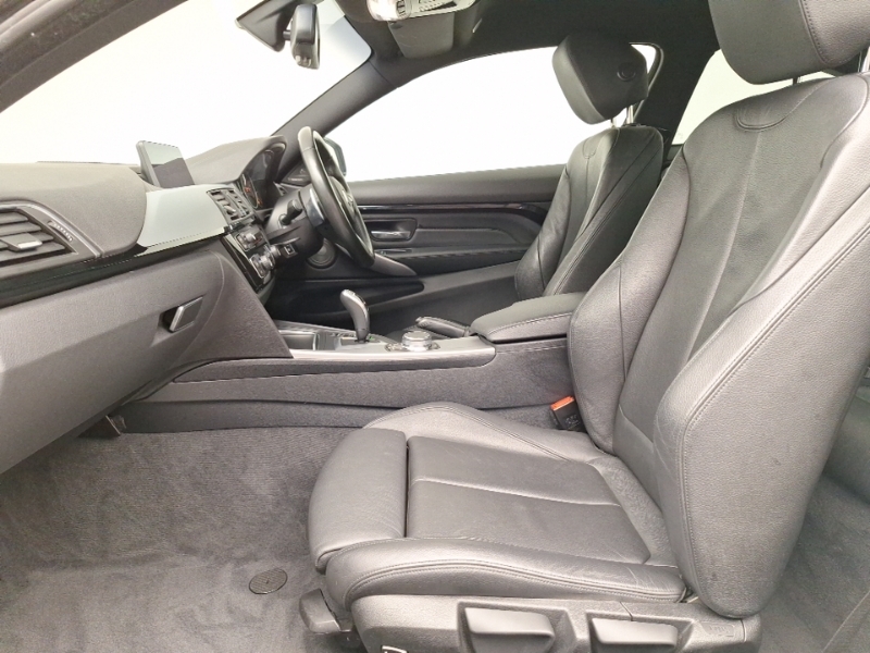 BMW 4 Series 420I Xdrive M Sport Professional Media White #5