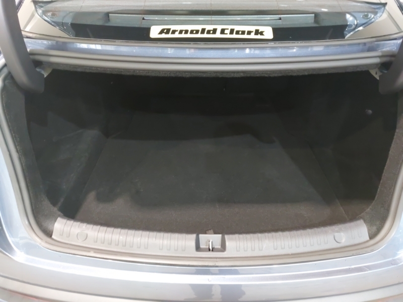 Byd Seal 1.5 Dm I 26.6Kwh Comfort Suv Plug In Hy Black #17
