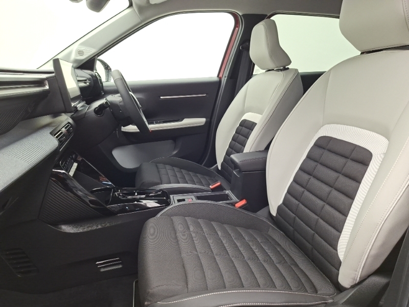 Citroen C3 Aircross 83Kw Standard Range Max 44Kwh Red #5