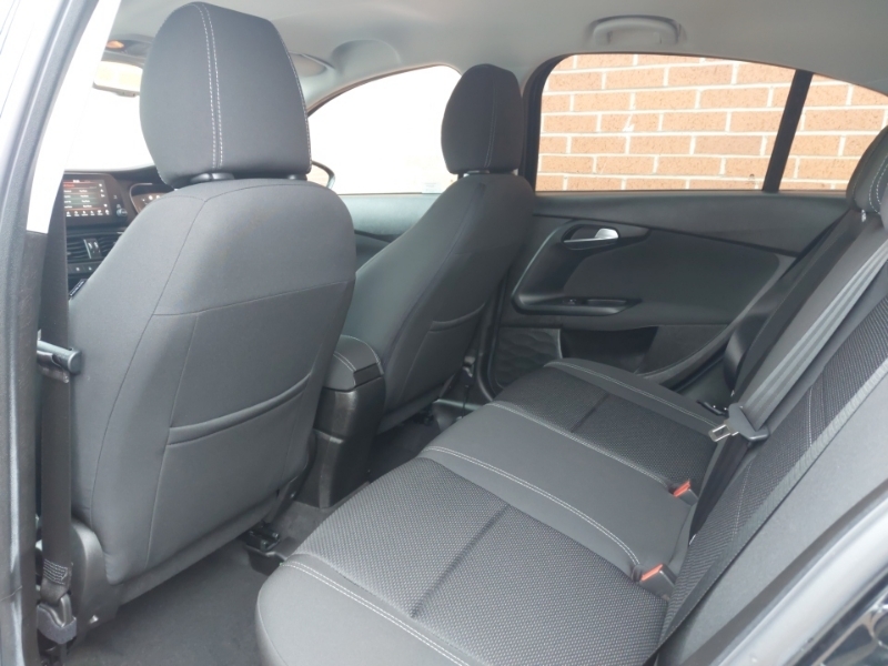 Fiat Tipo 1.0 City Life Black #6