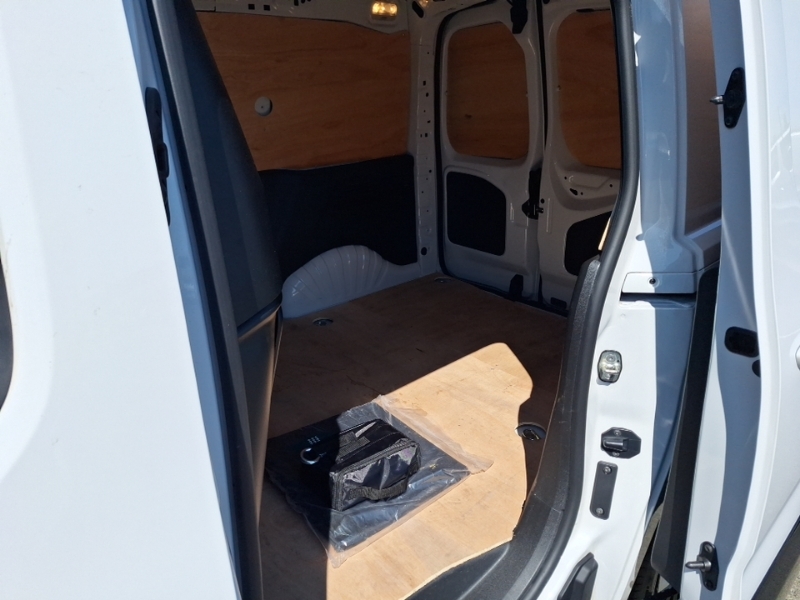 Fiat Doblo 1.5 Multijet 100 H1 Van White #6