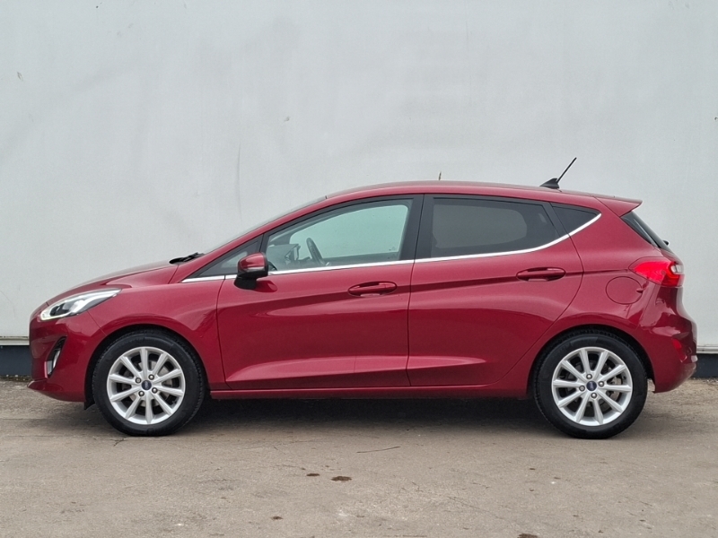 Ford Fiesta 1.0 Ecoboost 125 Titanium X BA69OZM Red #4