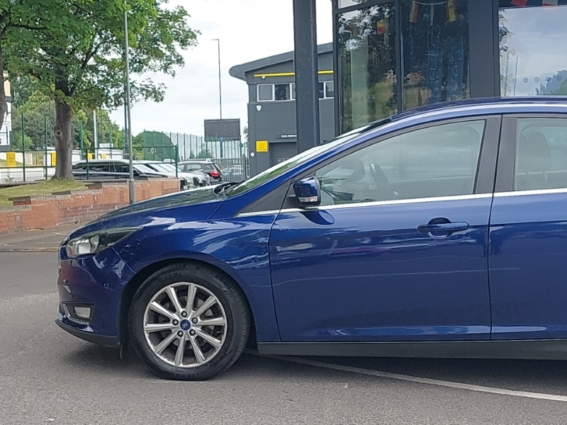 Ford Focus 1.5 Tdci Titanium Estate Euro 6 Blue #19