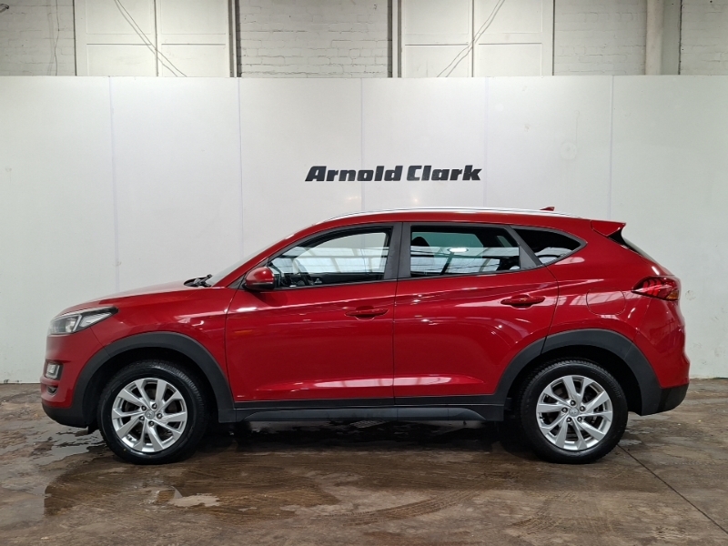 Hyundai Tucson 1.6 Gdi Se Nav 2Wd Red #4