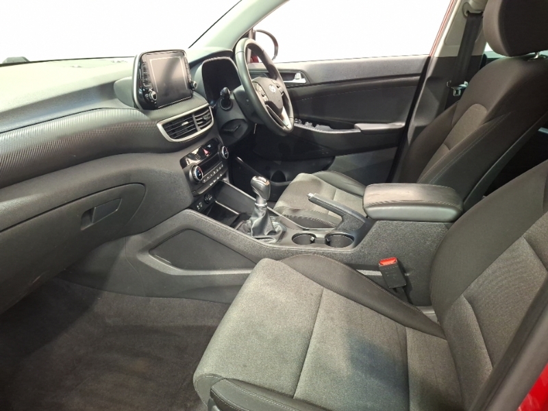 Hyundai Tucson 1.6 Gdi Se Nav 2Wd Red #5
