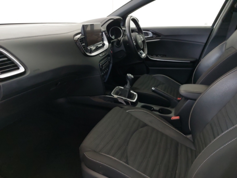 Kia Ceed 1.5T Gdi Isg Gt-line White #5