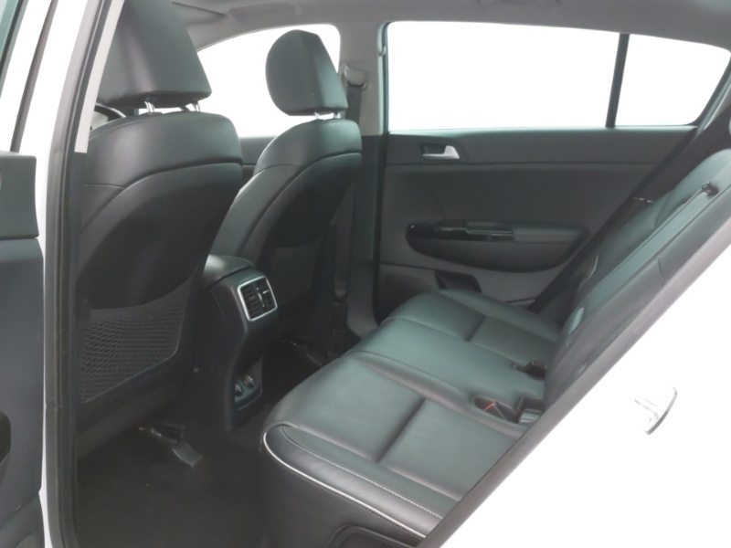Kia Sportage 1.6 Crdi Isg 4 White #6