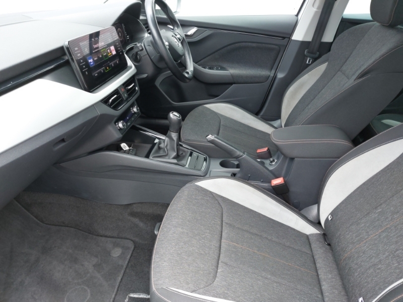Skoda Kamiq 1.0 Tsi 110 Se L White #5